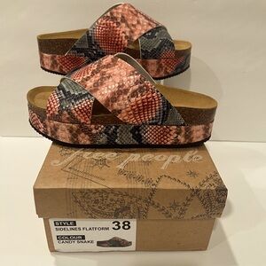 NEW‼️Free People Sidelines Flatform Slide Sandals -Candy Snake (Size 38)